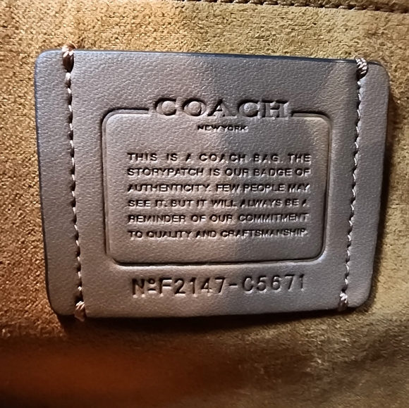 Coach Everly Drawstring - Picture 4 of 14